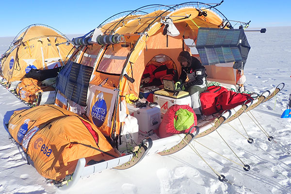 Panasonic - Trineo de Viento - Antartida